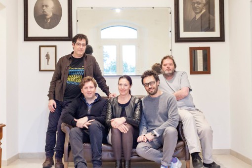 La giuria. Da destra Simon Esterson, Massimo Acanfora, Ginette Caron, Joost Grootens, e Xavier Bas Baslé.